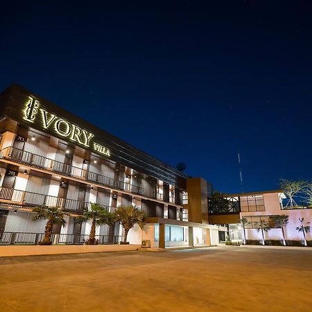 Ivory Villa City Bang Lamung Exteriör bild