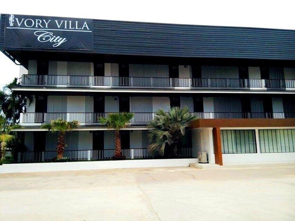 Ivory Villa City Bang Lamung Exteriör bild