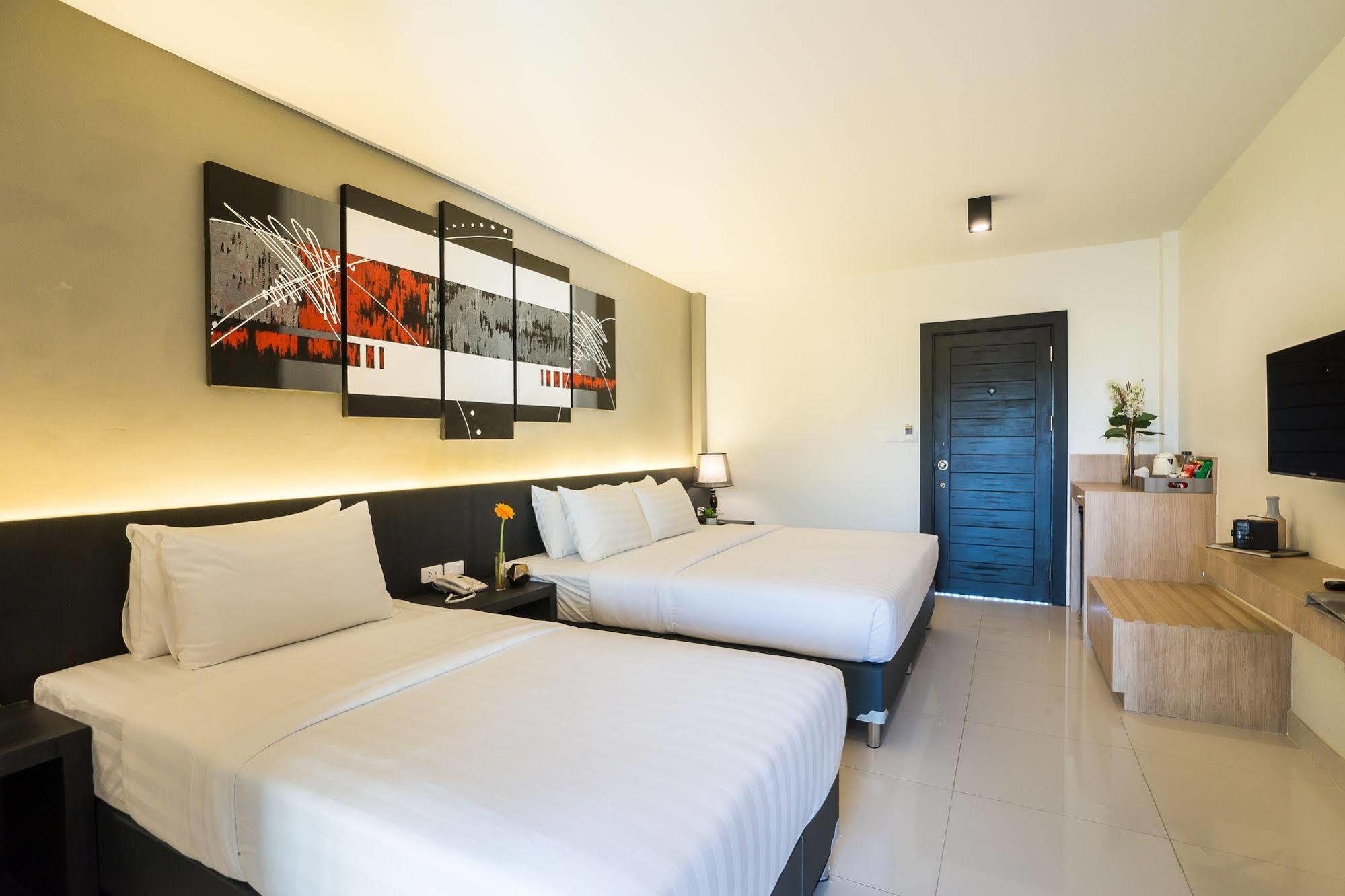 Ivory Villa City Bang Lamung Exteriör bild