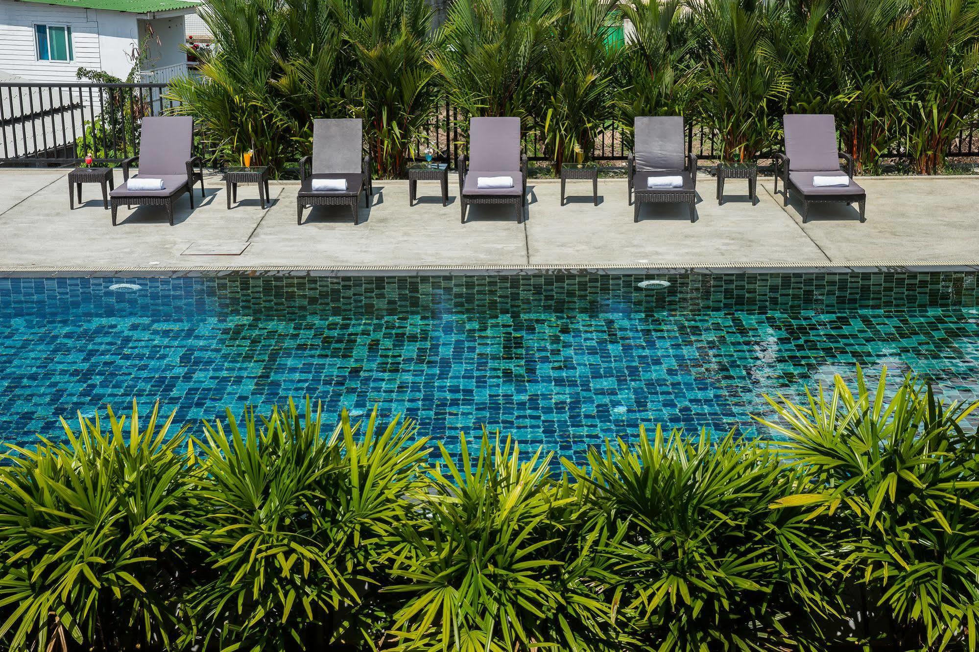 Ivory Villa City Bang Lamung Exteriör bild