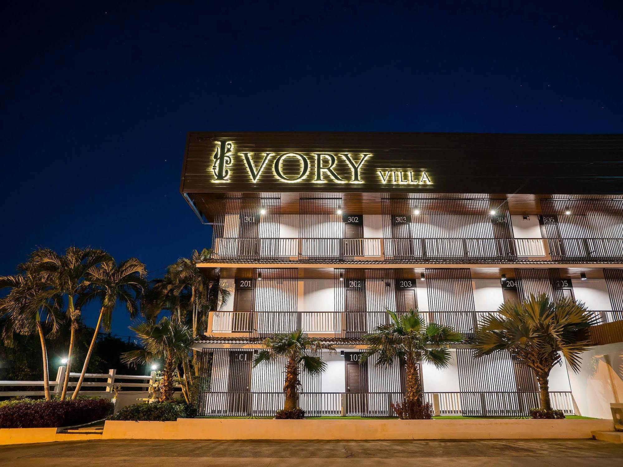 Ivory Villa City Bang Lamung Exteriör bild