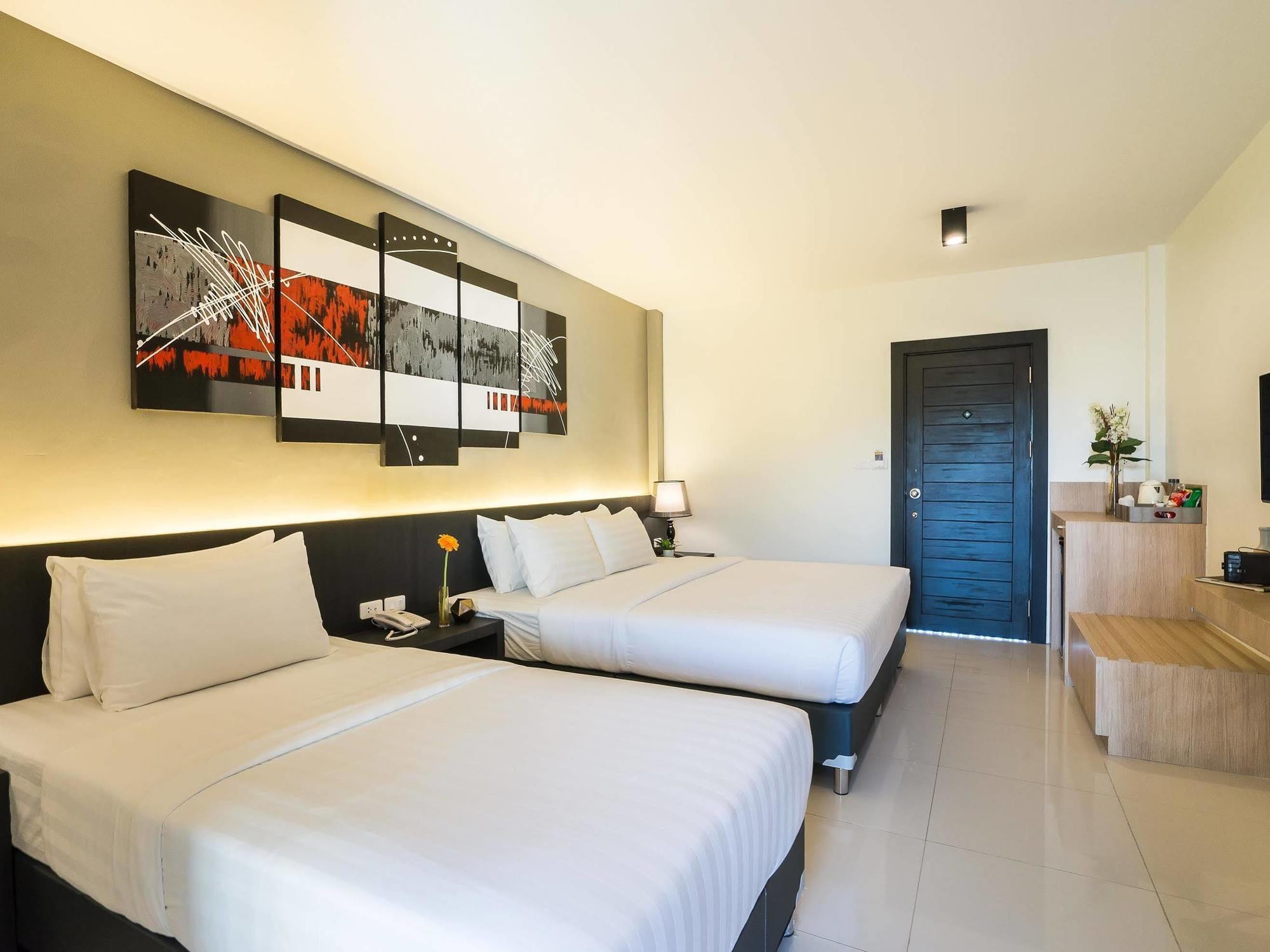 Ivory Villa City Bang Lamung Exteriör bild
